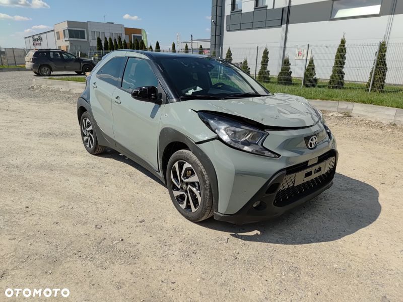 Toyota Aygo X 1.0 VVT-i Color Edition X-shift - 3