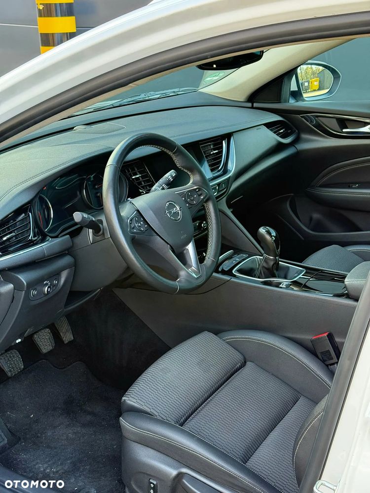 Opel Insignia 2.0 CDTI Cosmo S&S - 18