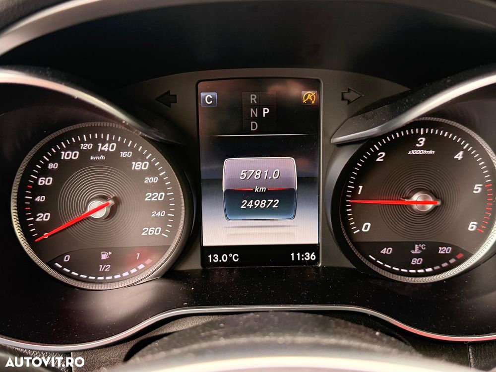 Mercedes-Benz GLC 250 d 4Matic 9G-TRONIC AMG Line - 11