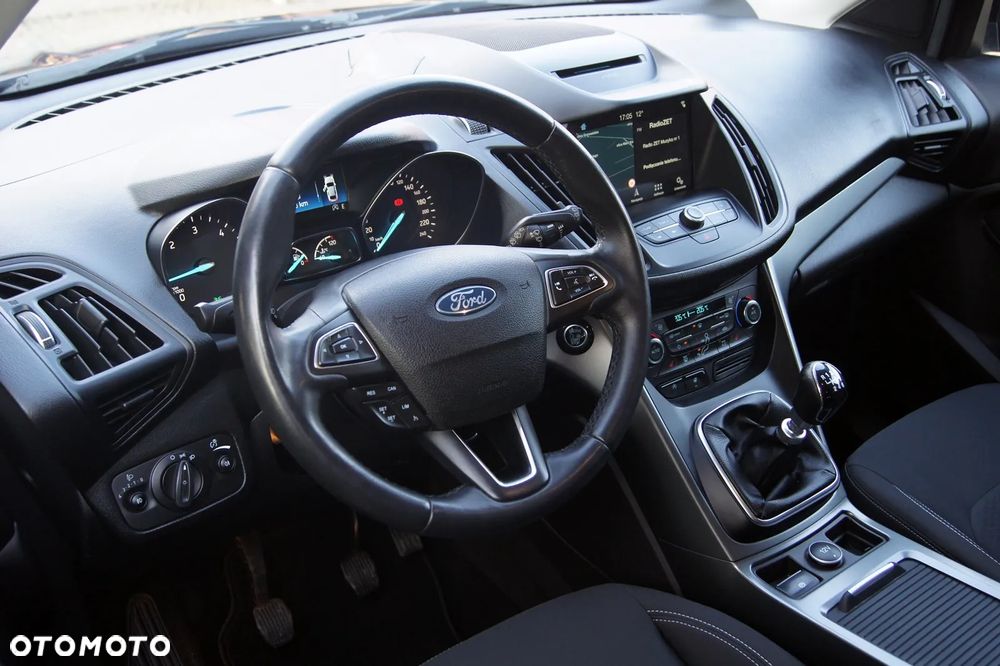 Ford Kuga 2.0 TDCi 2x4 Business Edition - 20