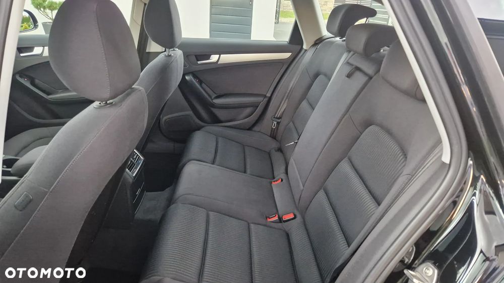 Audi A4 Avant 2.0 TDI e DPF S line Sportpaket - 33