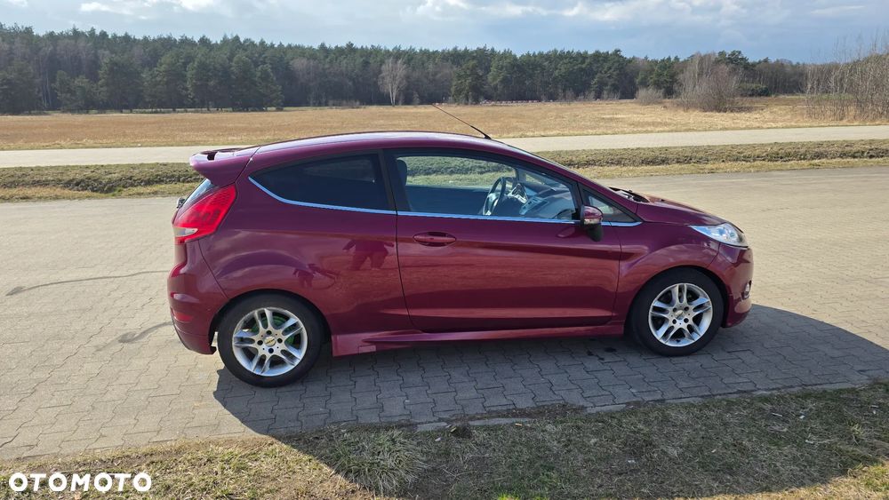 Ford Fiesta 1.6 TDCi Trend - 11