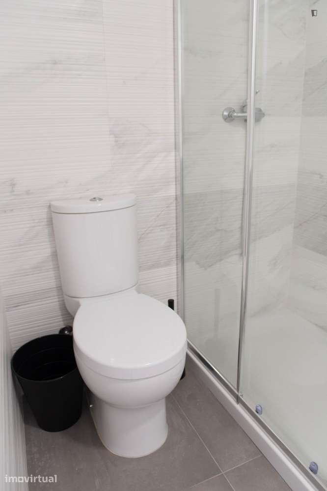 Quarto - localizado em Rio Tinto Porto - Grande imagem: 4/20