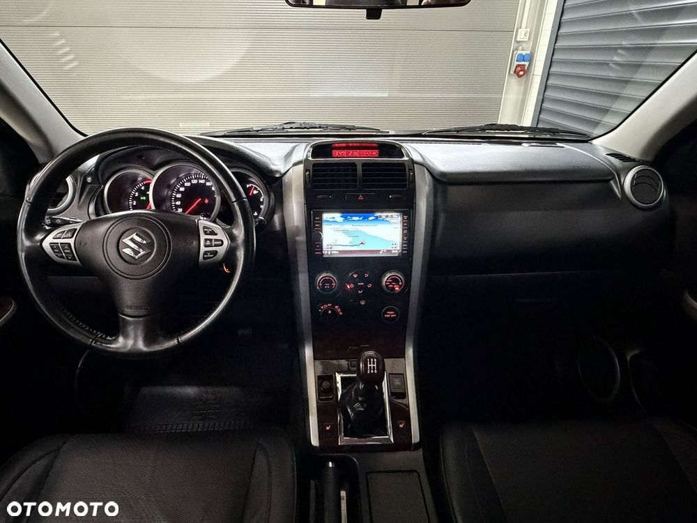 Suzuki Grand Vitara - 13