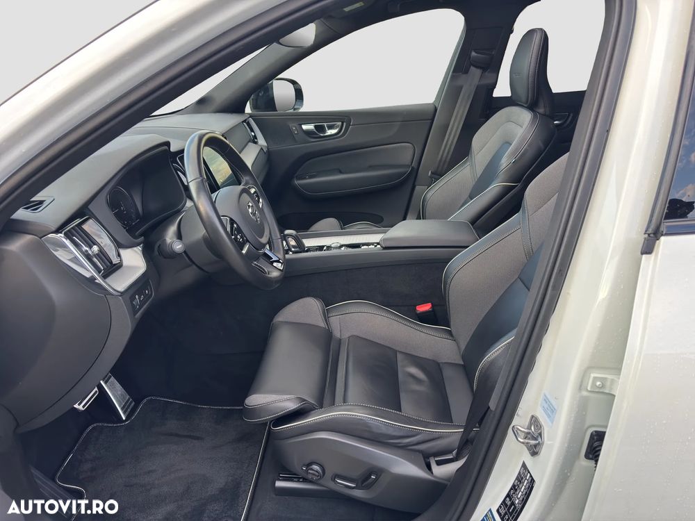 Volvo XC 60 T8 Twin Engine AWD R-Design - 6