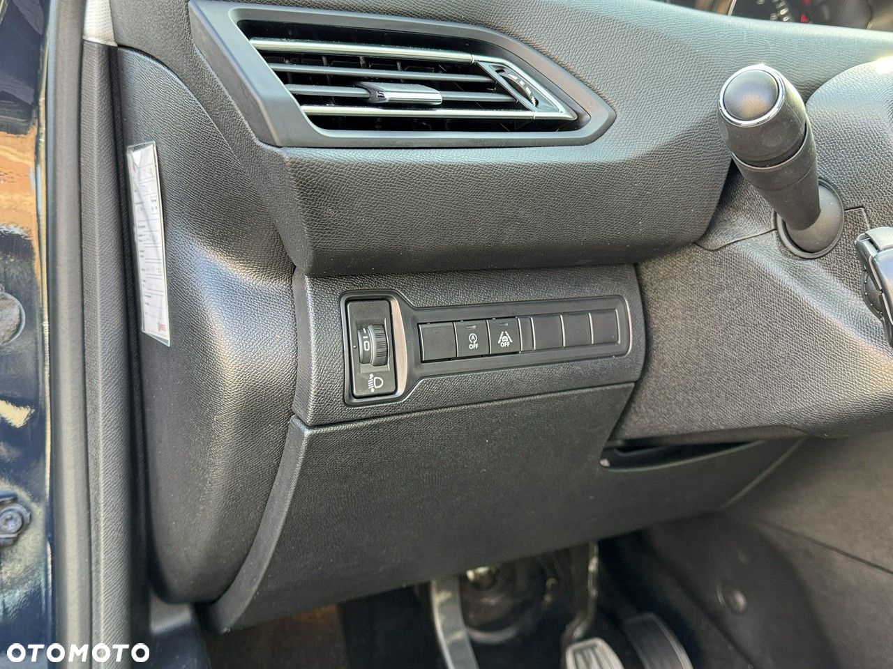 Peugeot 308 1.2 PureTech Business Line S&S - 29