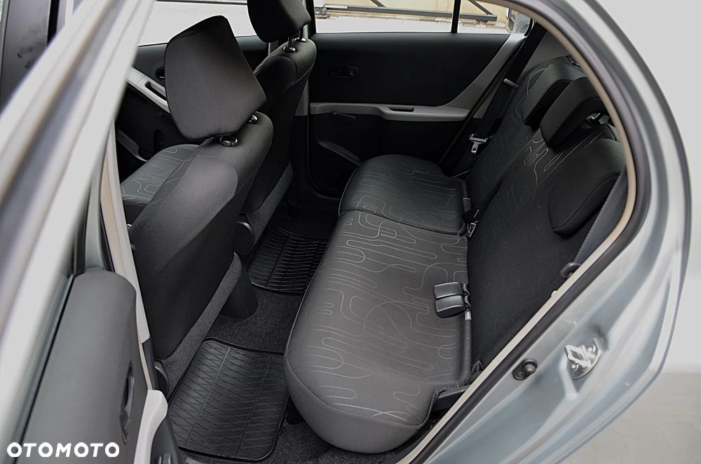 Toyota Yaris 1.33 Sol - 17