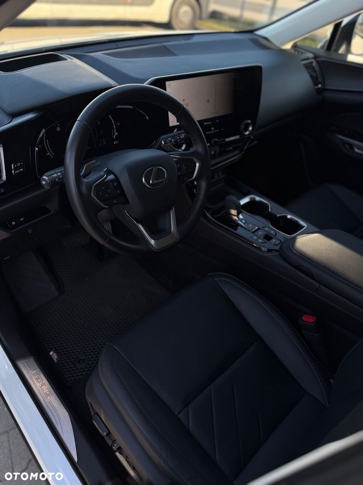 Lexus NX 450h+ Omotenashi AWD - 13