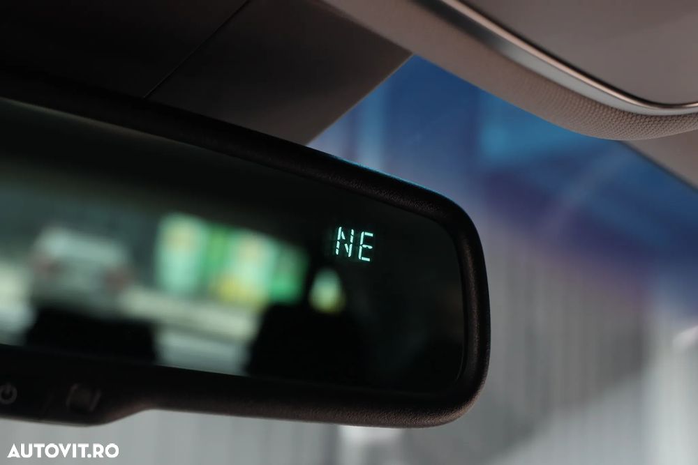 Hyundai Tucson 2.0 CRDI 4WD Automatik Premium - 29