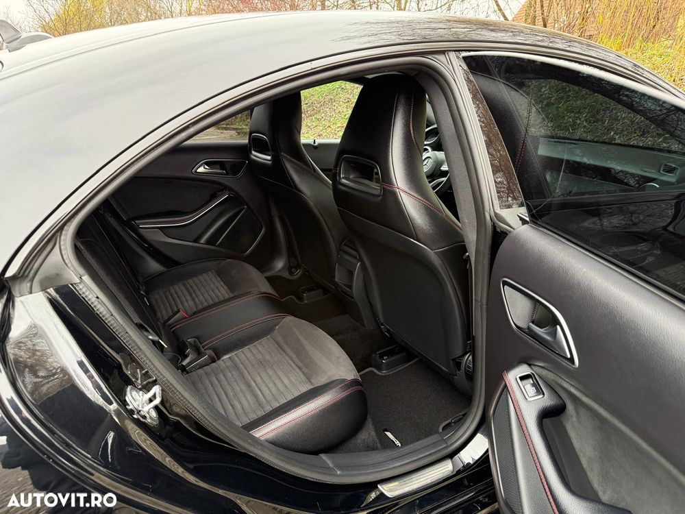 Mercedes-Benz CLA 180 7G-DCT AMG Line - 19