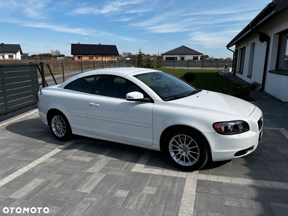 Volvo C70 2.0D Momentum - 6