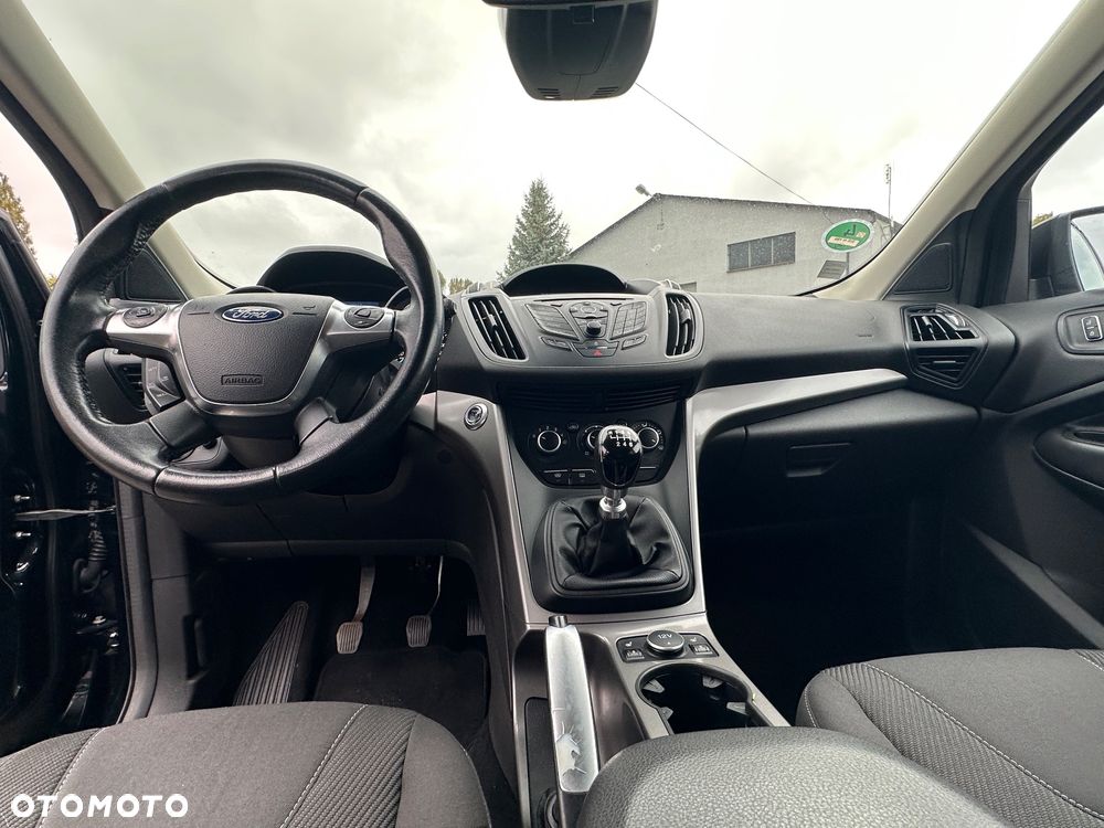 Ford Kuga 1.5 EcoBoost 2x4 Trend - 16