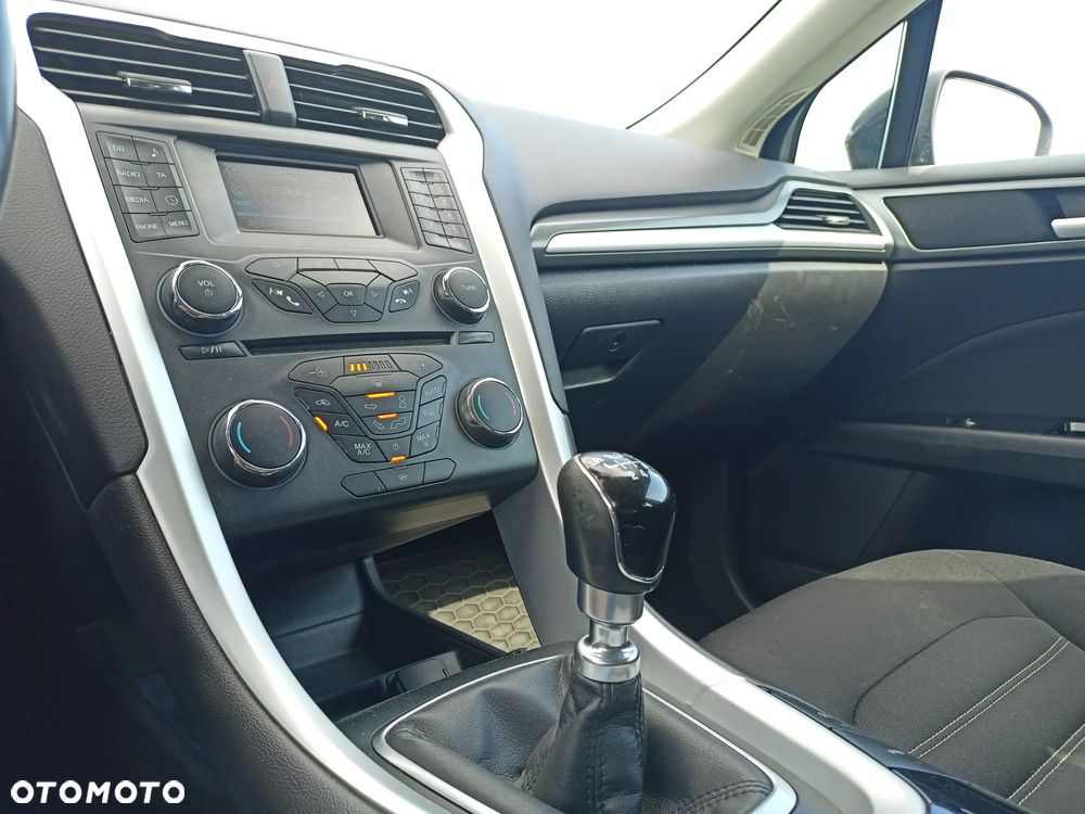 Ford Mondeo - 15