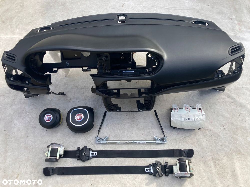 fiat tipo deska kokpit konsola poduszki pasy - 1