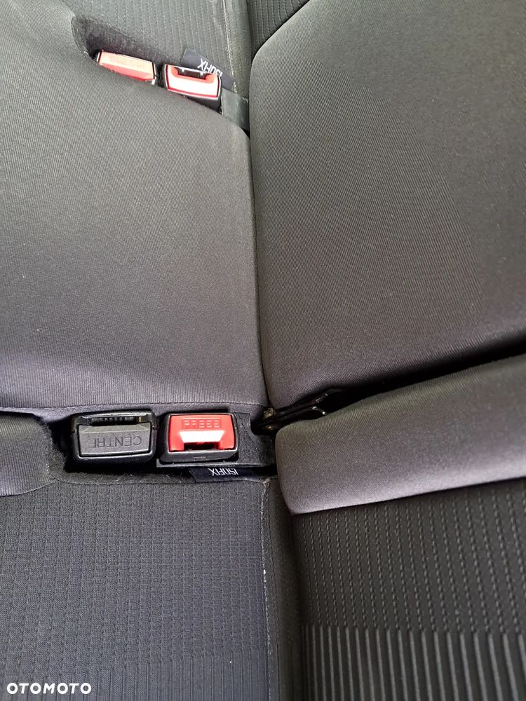 Renault Clio - 16