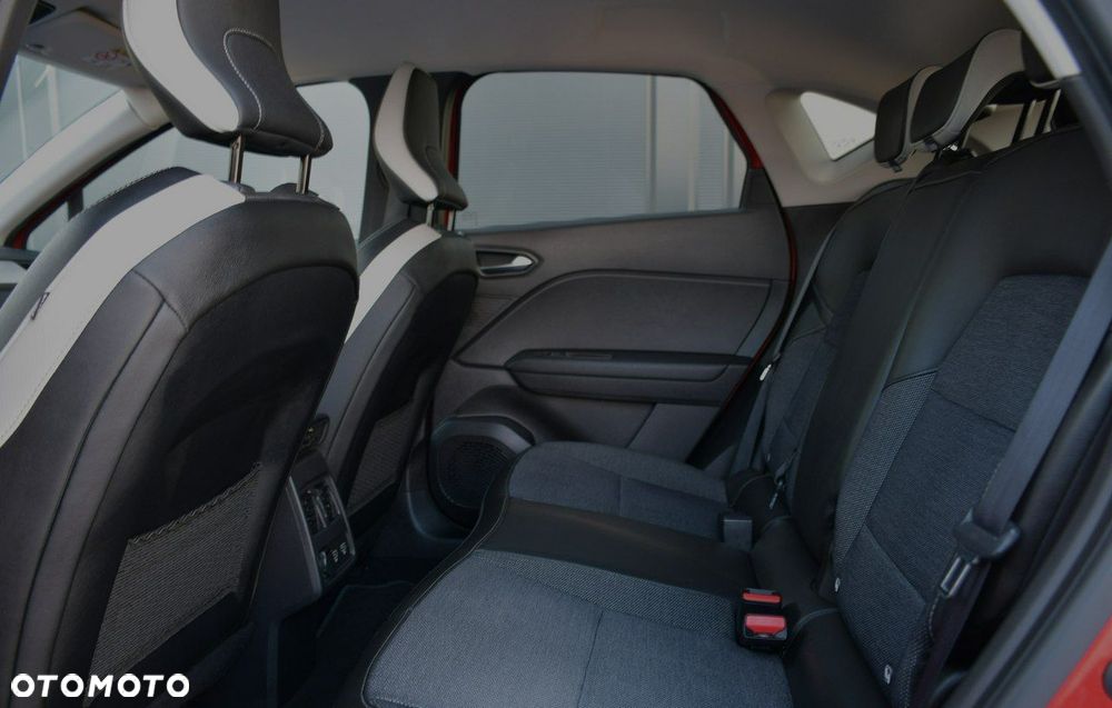 Renault Captur TCe Mild Hybrid 140 GPF TECHNO - 21