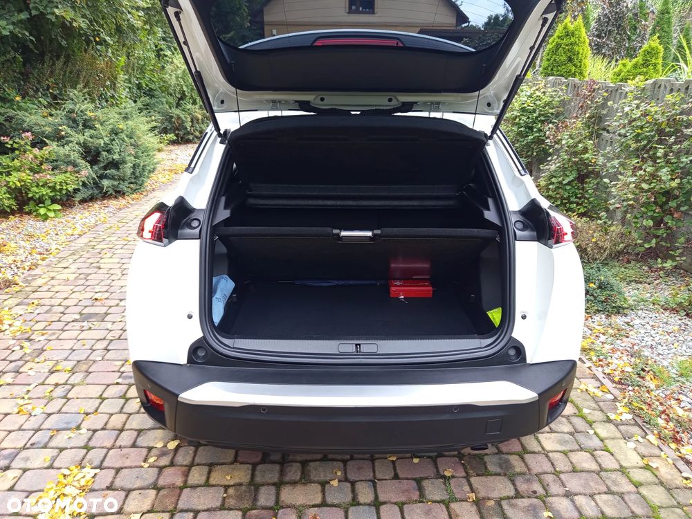 Peugeot 2008 BlueHDi 100 STOP & START Signature - 23