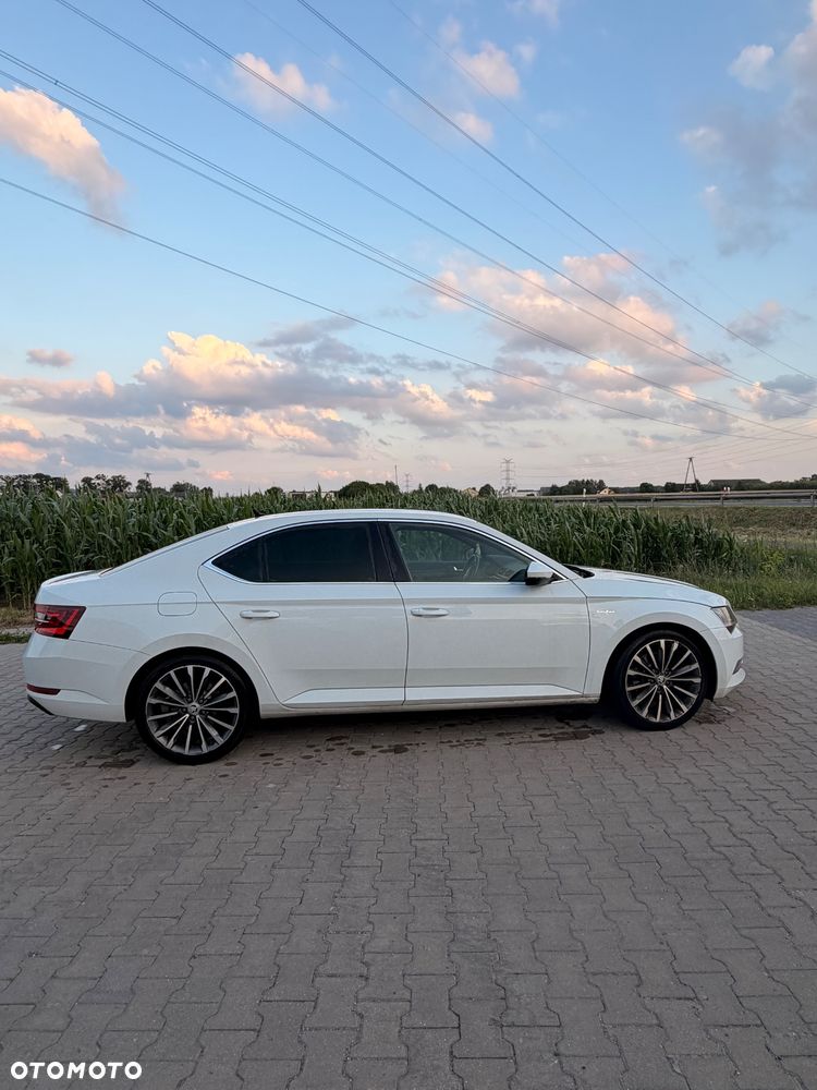 Skoda Superb 2.0 TDI SCR L&K DSG - 4