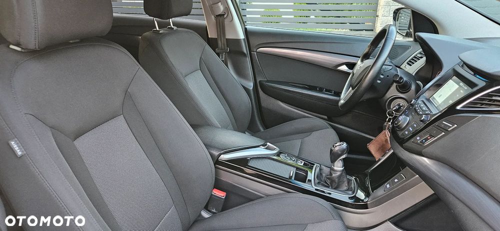 Hyundai i40 Kombi blue 1.6 CRDi Space Plus - 18