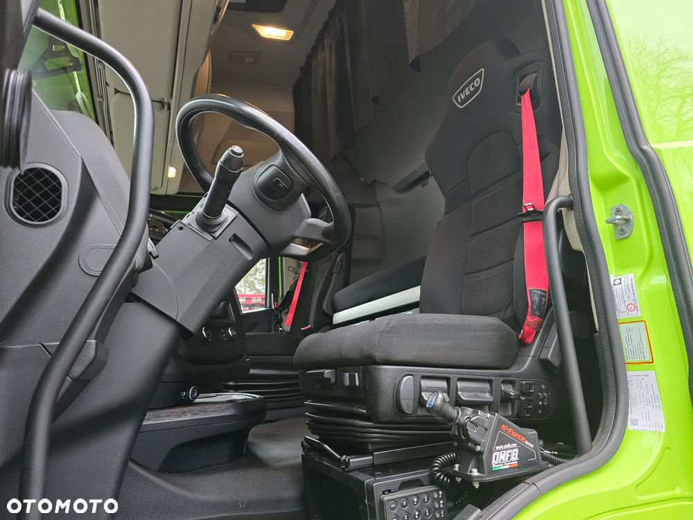 Iveco S-WAY 570 - 24
