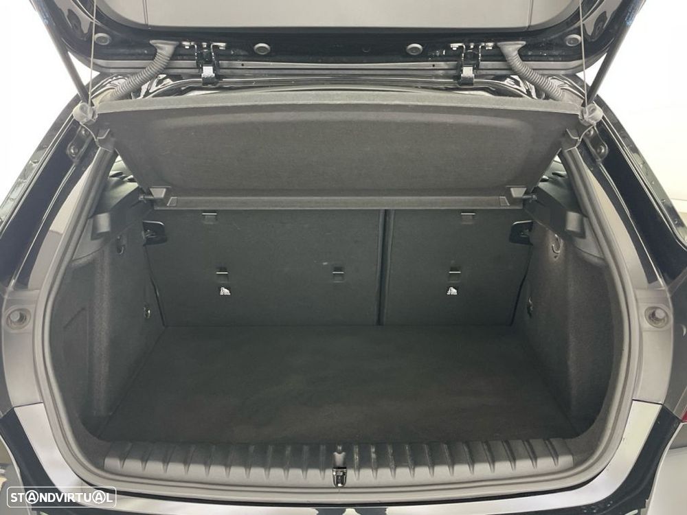 BMW 116 d Pack Desportivo M - 13