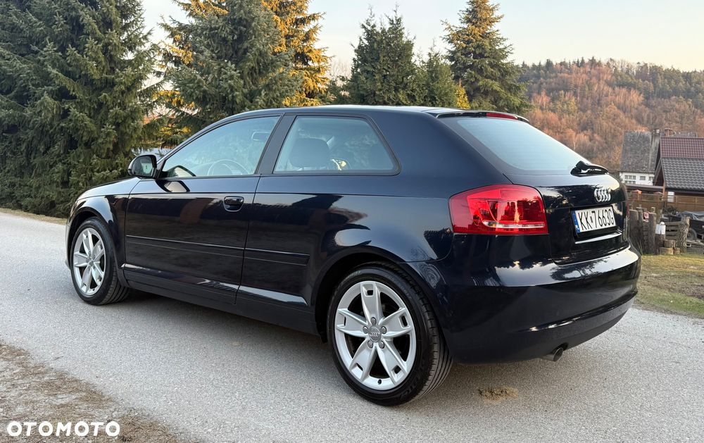 Audi A3 3-drzwiowe 1.6 TDI DPF Ambition - 11