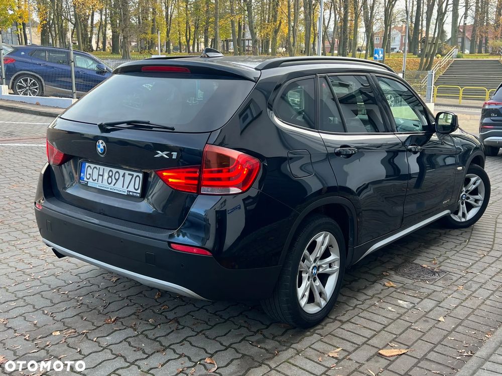 BMW X1 sDrive18i - 18