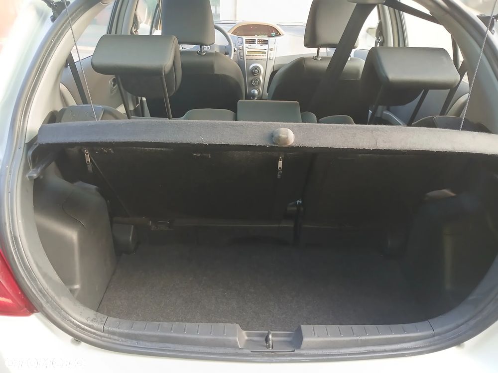 Toyota Yaris 1.33 Sol - 23