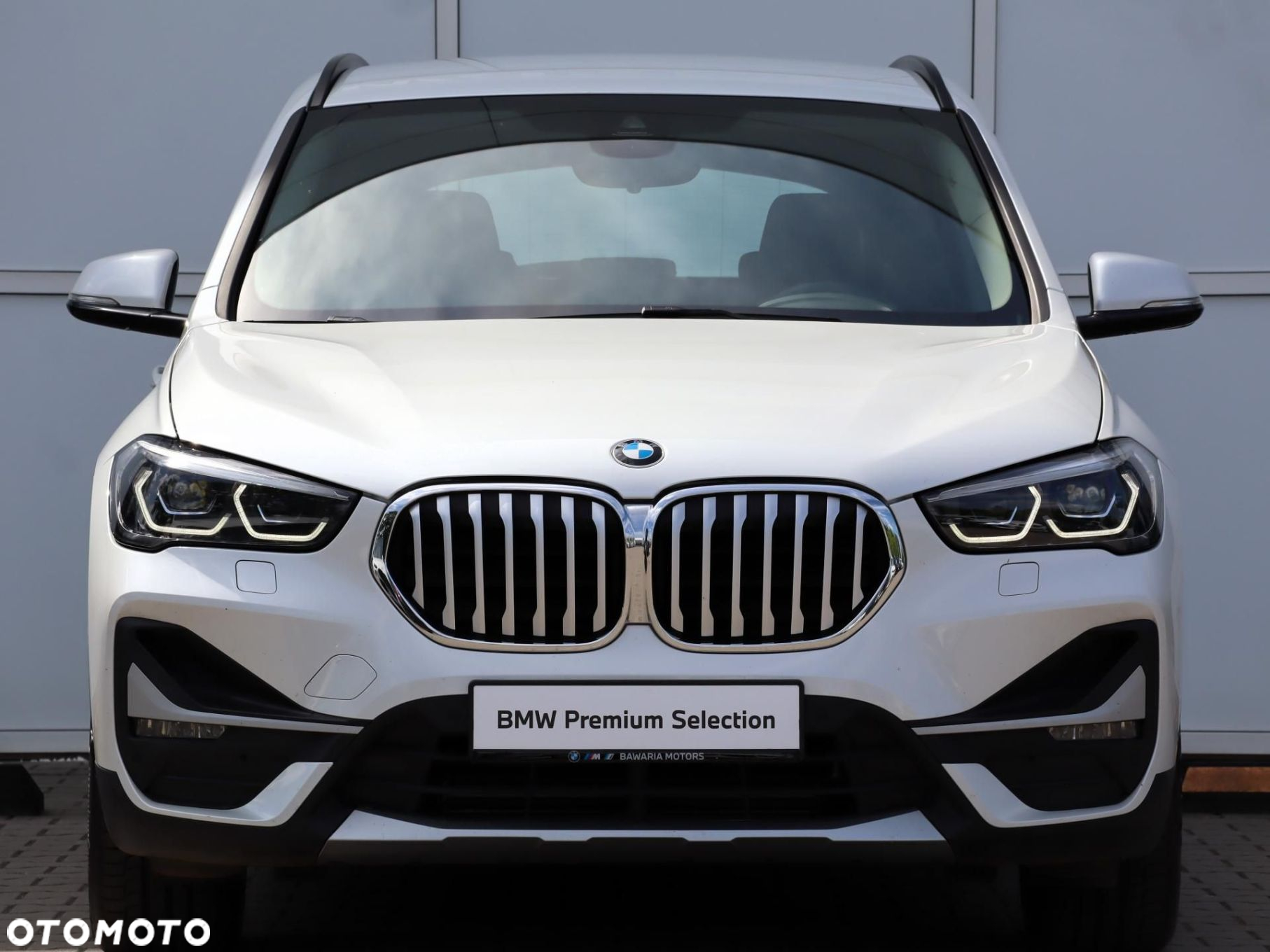 BMW X1 - 10