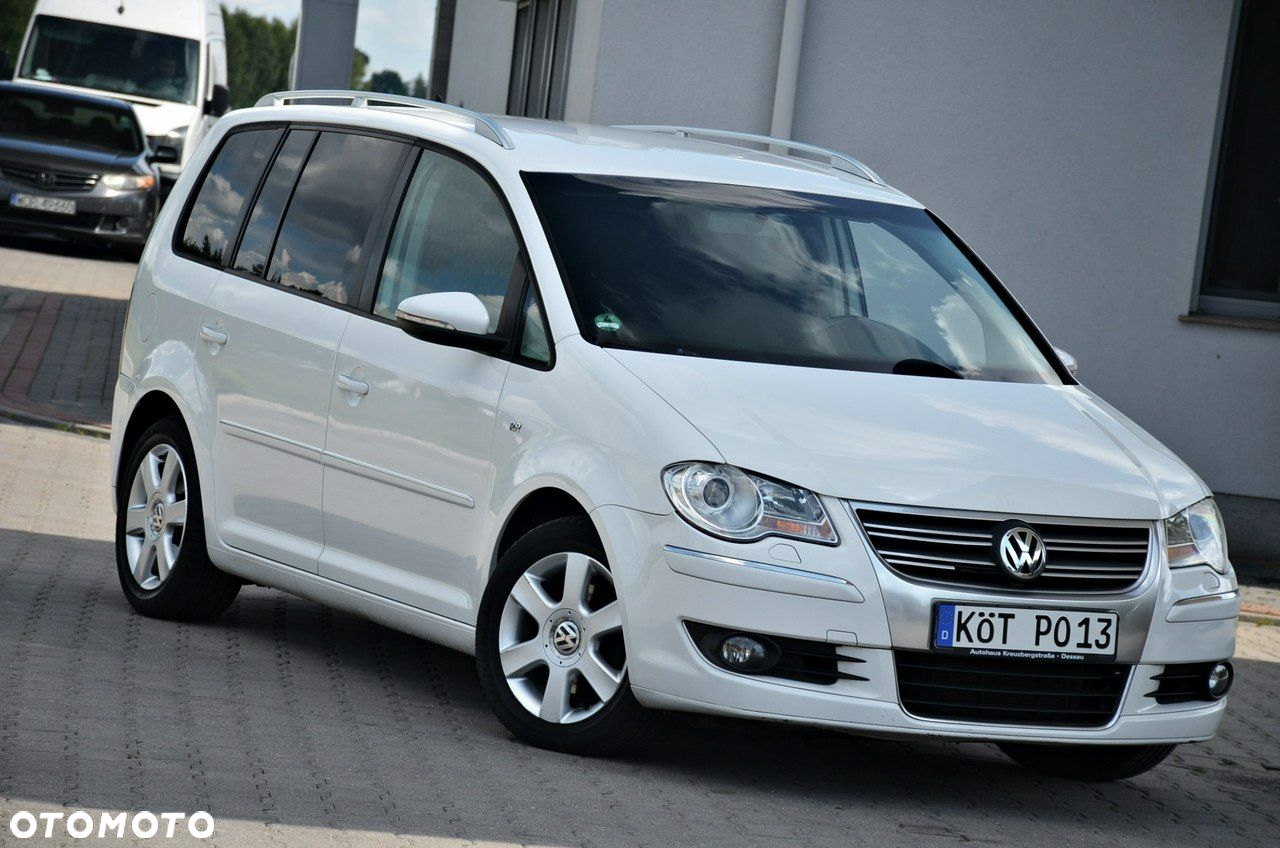 Volkswagen Touran - 2