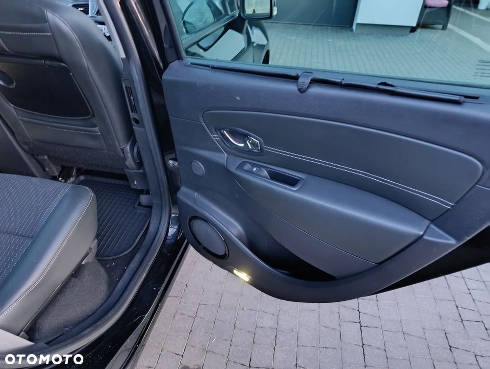 Citroën C4 Grand Picasso - 30
