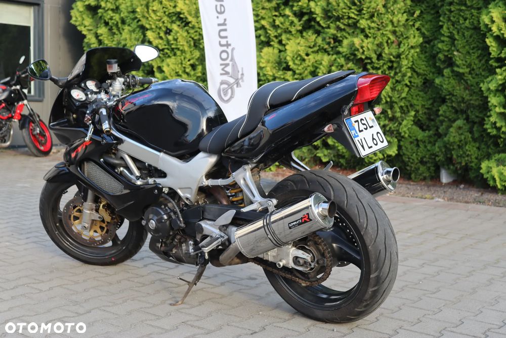 Honda VTR - 11