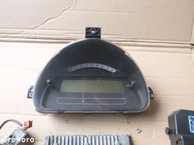 ZESTAW STARTOWY STACYJKA KOMPUTER BSI CITROEN C2 1.1 8V - 12