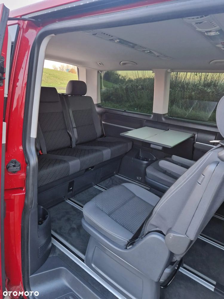 Volkswagen Multivan - 27