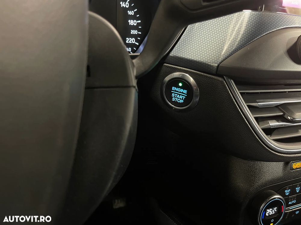 Ford Focus 1.5 EcoBlue Active Business - 24