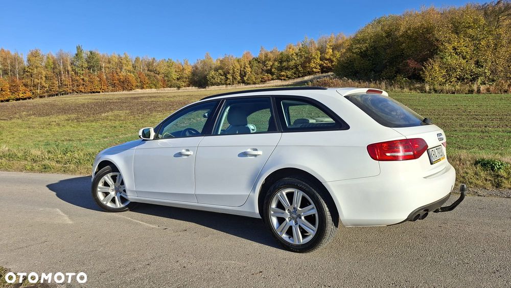 Audi A4 Avant 2.0 TDI DPF Attraction - 32