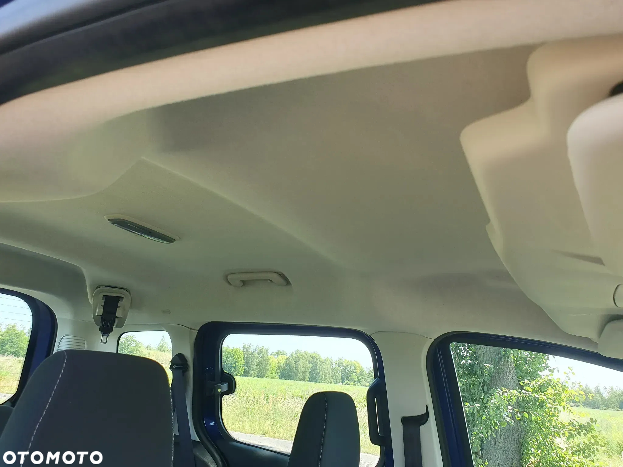 Ford Tourneo Courier 1.0 EcoBoost S&S Trend - 10
