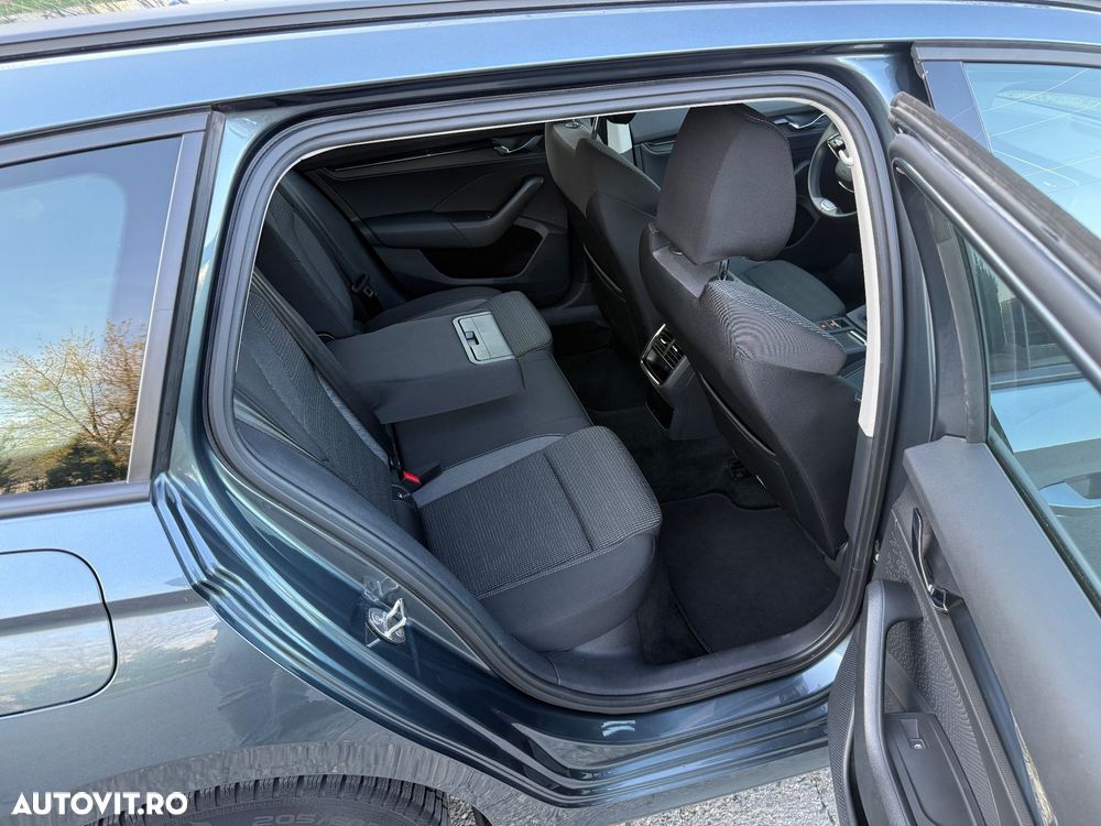 Skoda Octavia 2.0 TDI DSG Ambition - 14