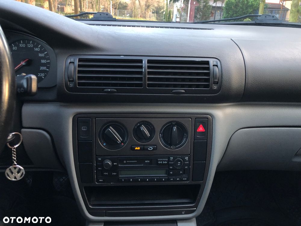 Volkswagen Passat Variant 1.9 TDI - 16