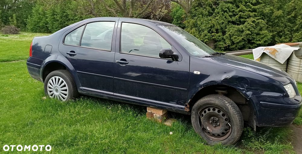 Volkswagen Bora Variant 2.0 - 1