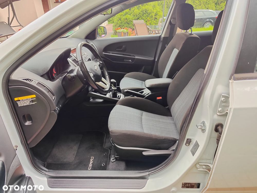 Kia Ceed 1.4 CVVT - 8