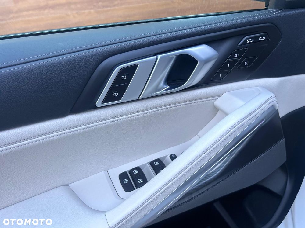 BMW X6 - 11