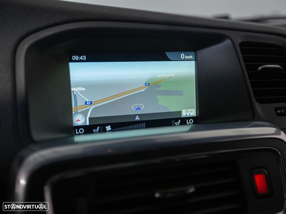 Volvo V60 D6 Twin Engine Geartronic RDesign - 21