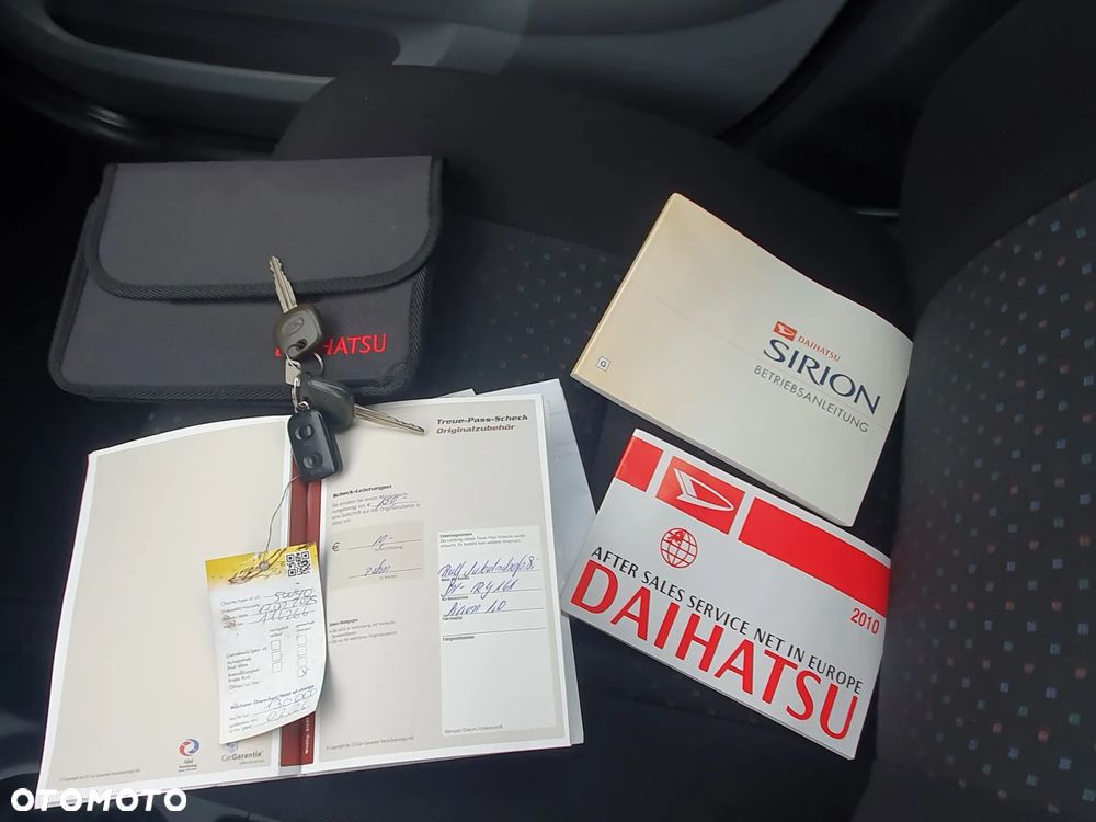 Daihatsu Sirion - 40