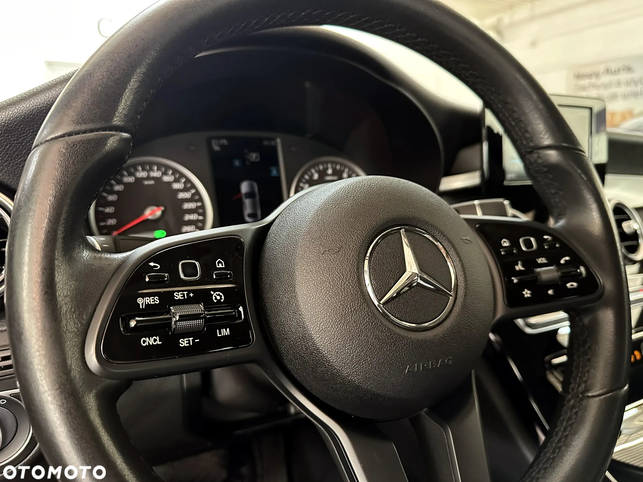 Mercedes-Benz Klasa C 160 Business Edition 9G-TRONIC - 16