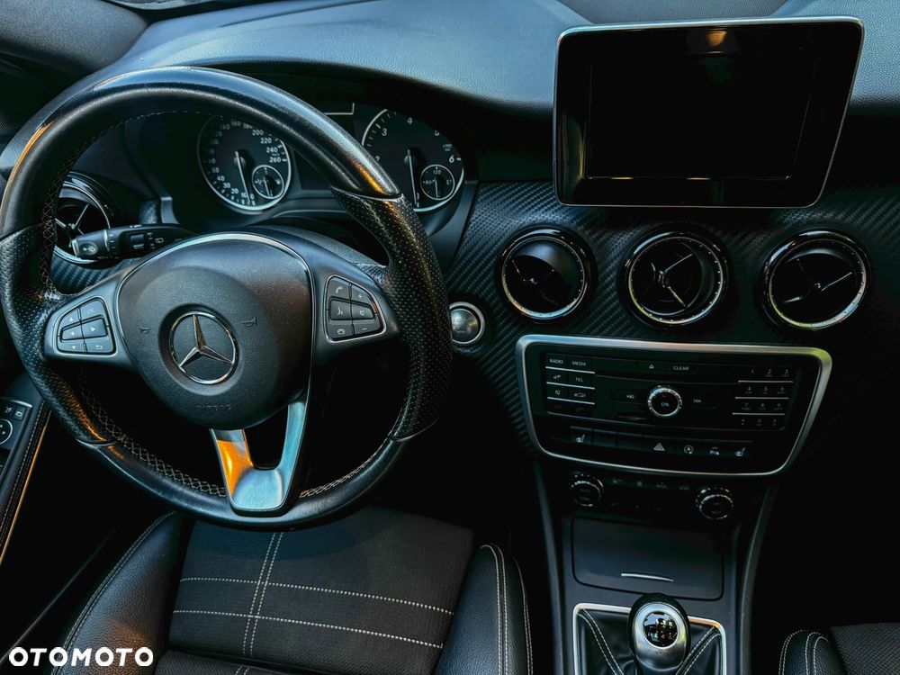 Mercedes-Benz GLA - 6