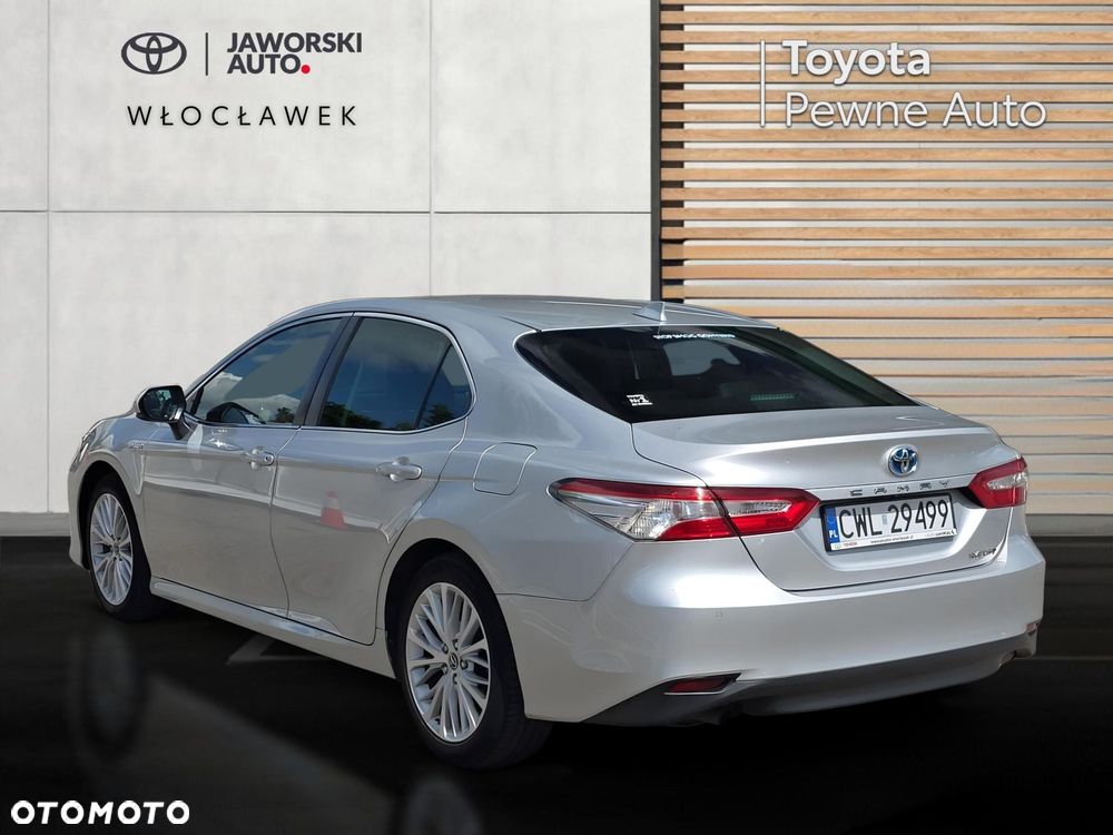 Toyota Camry 2.5 Hybrid Prestige CVT - 4