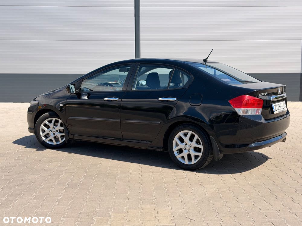 Honda City 1.4 Comfort - 4