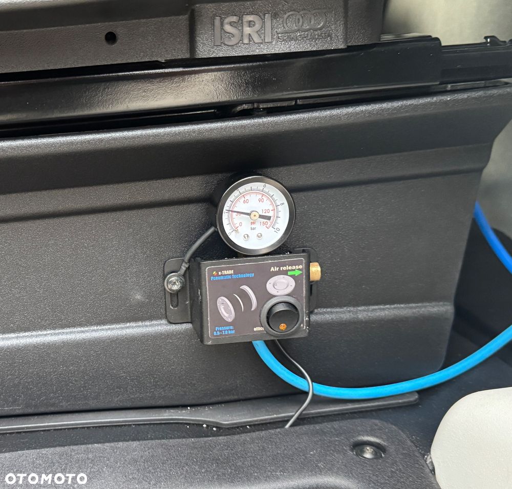 Iveco Daily‼️72C18‼️3.0 HI-MATIC Chłodnia/Mroźnia zakres -32C/+22C THERMO KING V-500 MAX Źródło Zasilania 400V Grube Ściany/Podłoga Przegroda komorowa‼️ Full LED na bliźniaku Salon Polska Poduszki Pneumatyczne DMC7200kg - 29