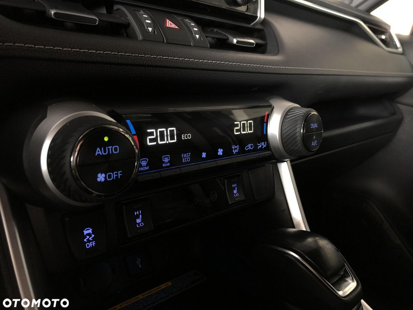 Toyota RAV4 - 23